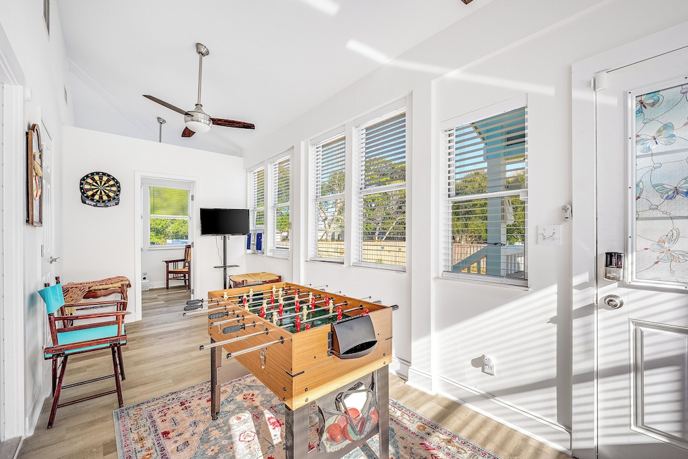 Steps to Ocean! PCB Family Home w/ Outdoor Oasis