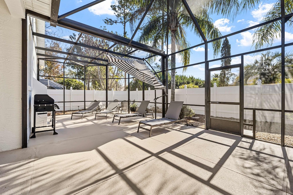 Luxury Retreat With Pool in Palm Coast