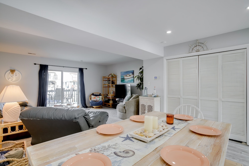 Remodeled Ocean City Getaway w/ Harbor Views!