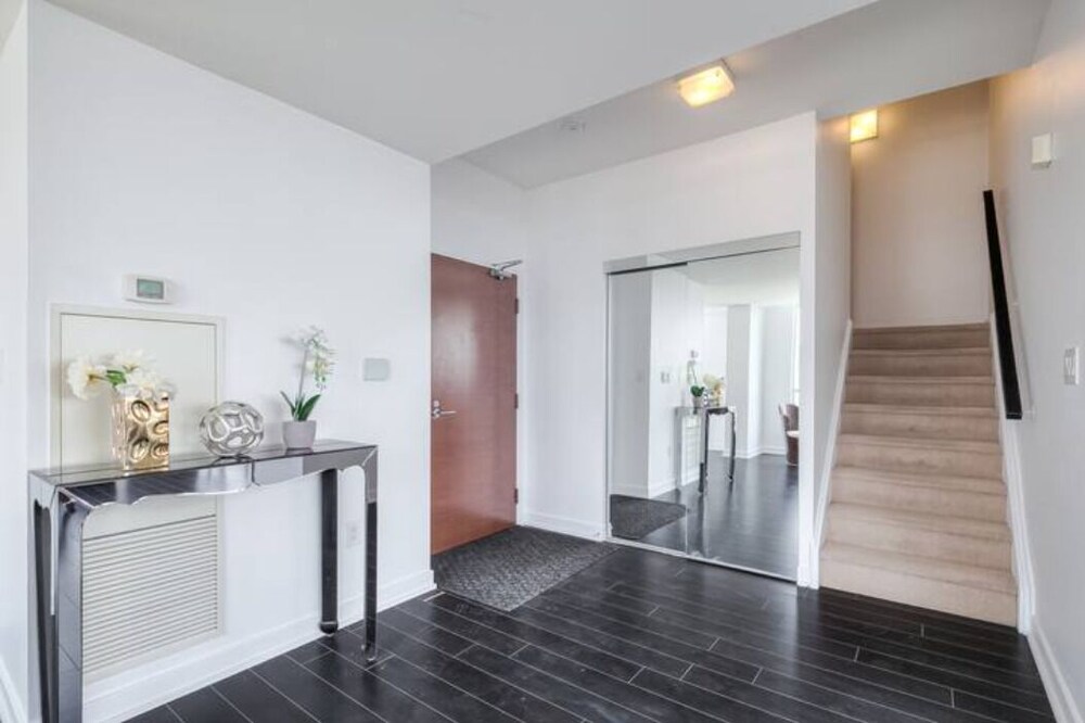 Waterfront Luxury Residences - Image 1