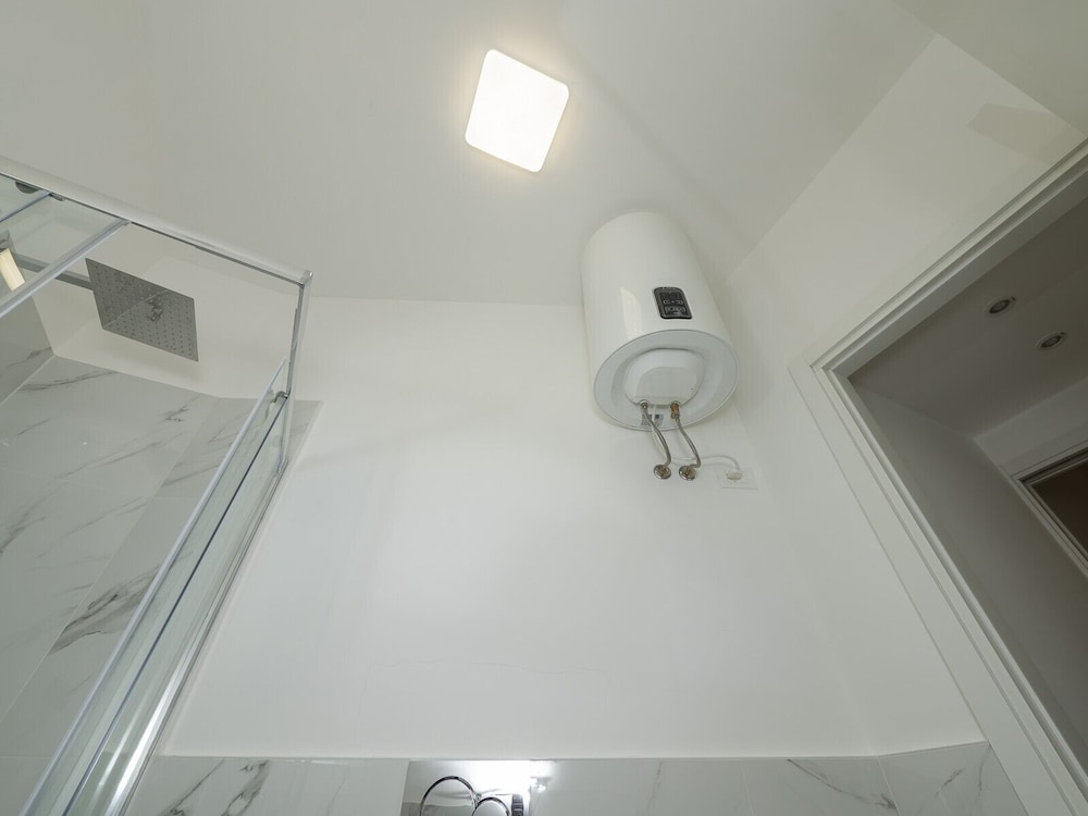 Bilocale con Balcone in Zona Nolo
