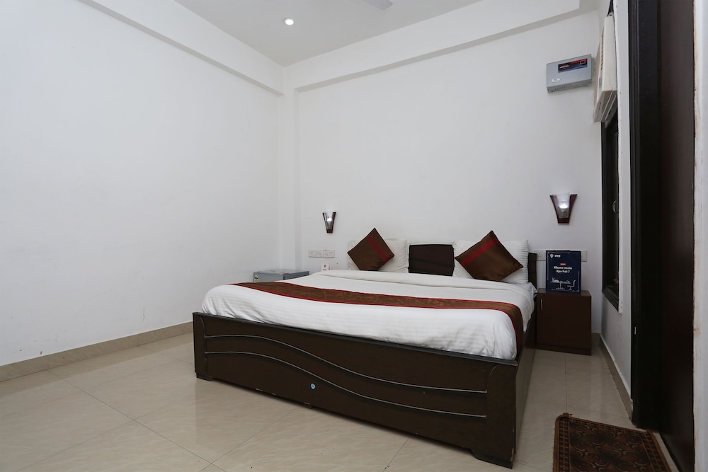 OYO 6540 Tirupati Residency