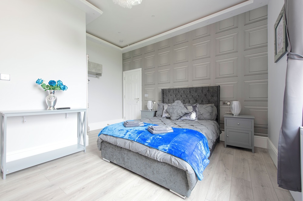 The Pond House - Ensuite Rooms