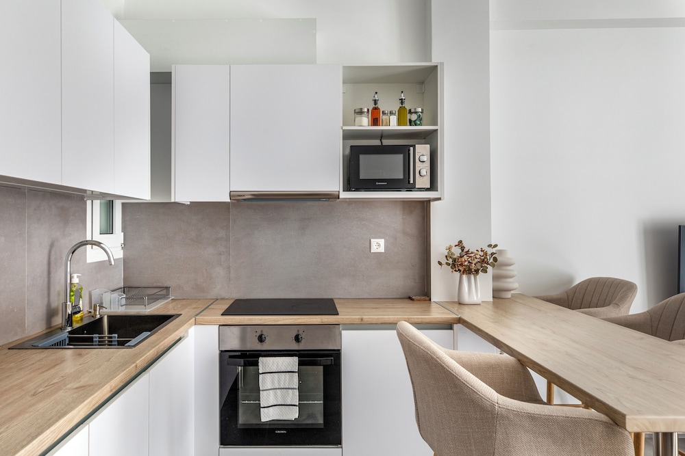 Selesta - 2 Bedroom Apartment in Athens