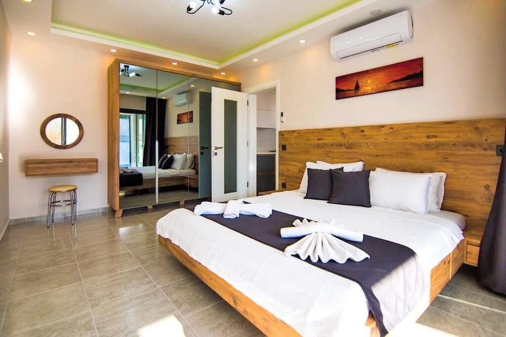 Exclusive Sheltered Villas