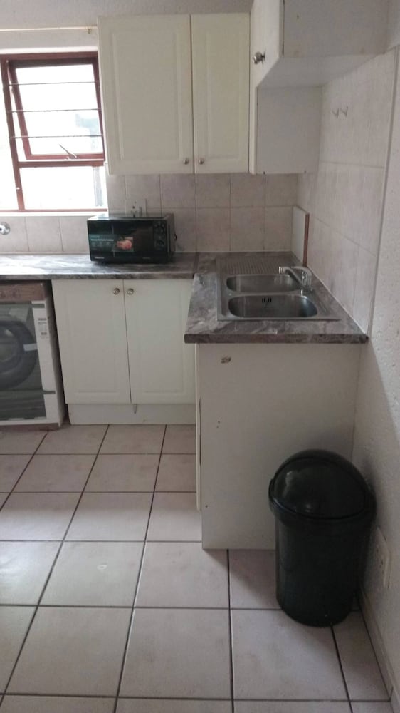Ground flr 3bed Apartment Private Garden