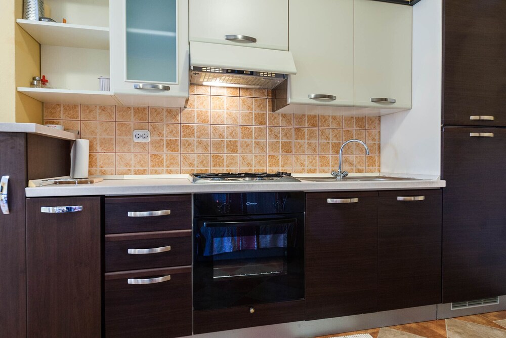 Cozy Apartments in Zadar With Sea and Mountain Views