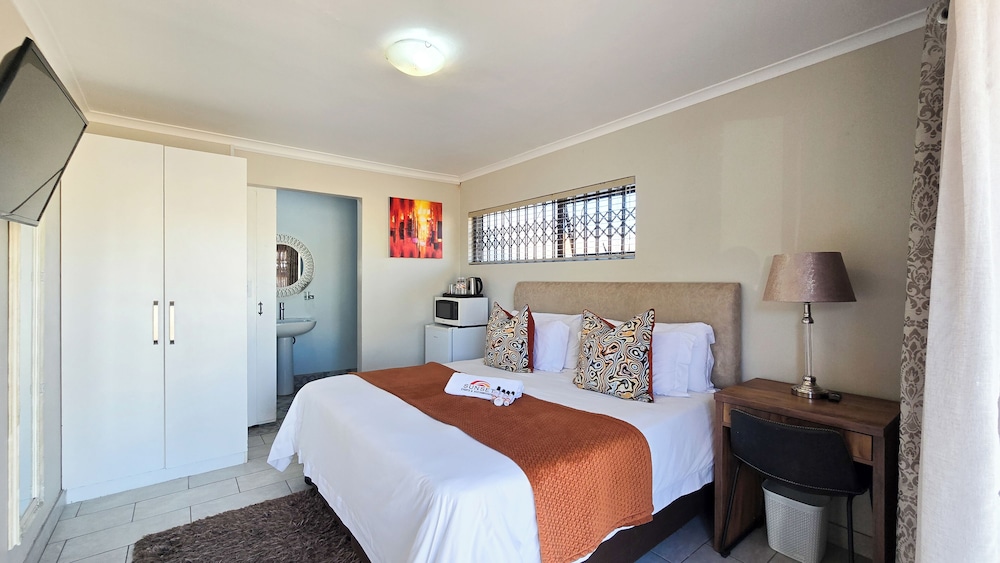 Sunset Events and Accommodation