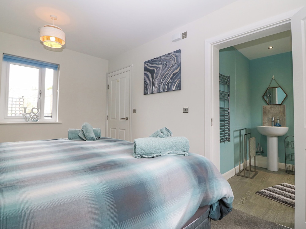7 Parc Delfryn