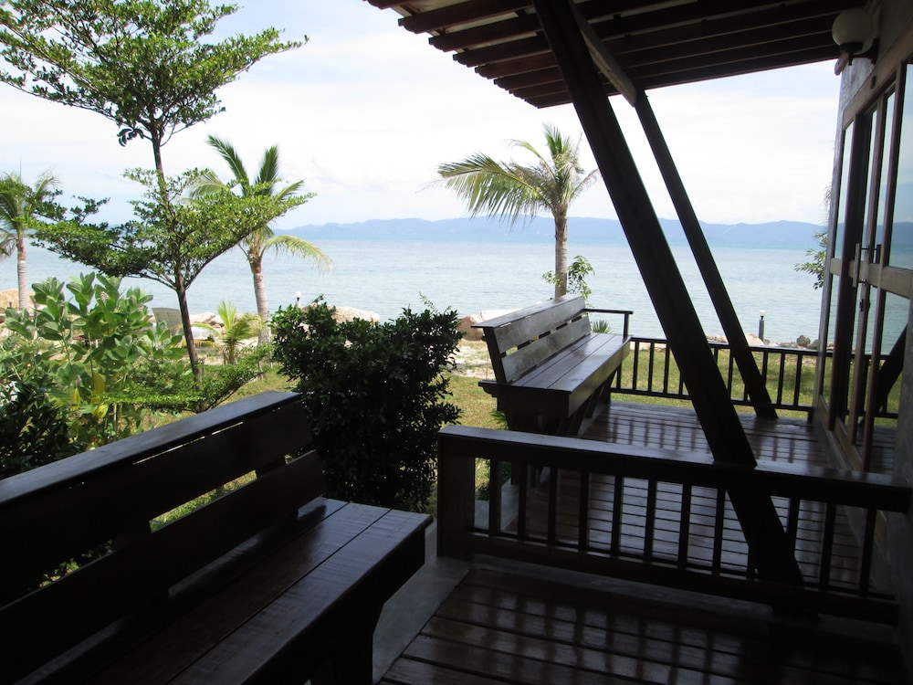 Phangan Palm Beach Resort