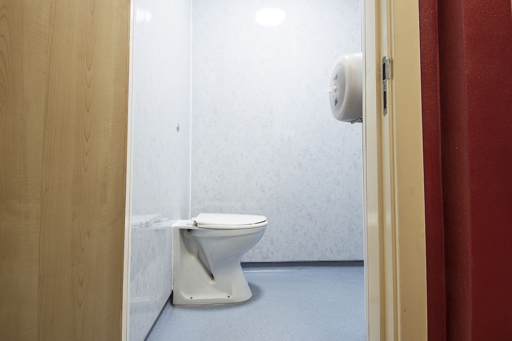 Safestay London Kensington Holland Park 3