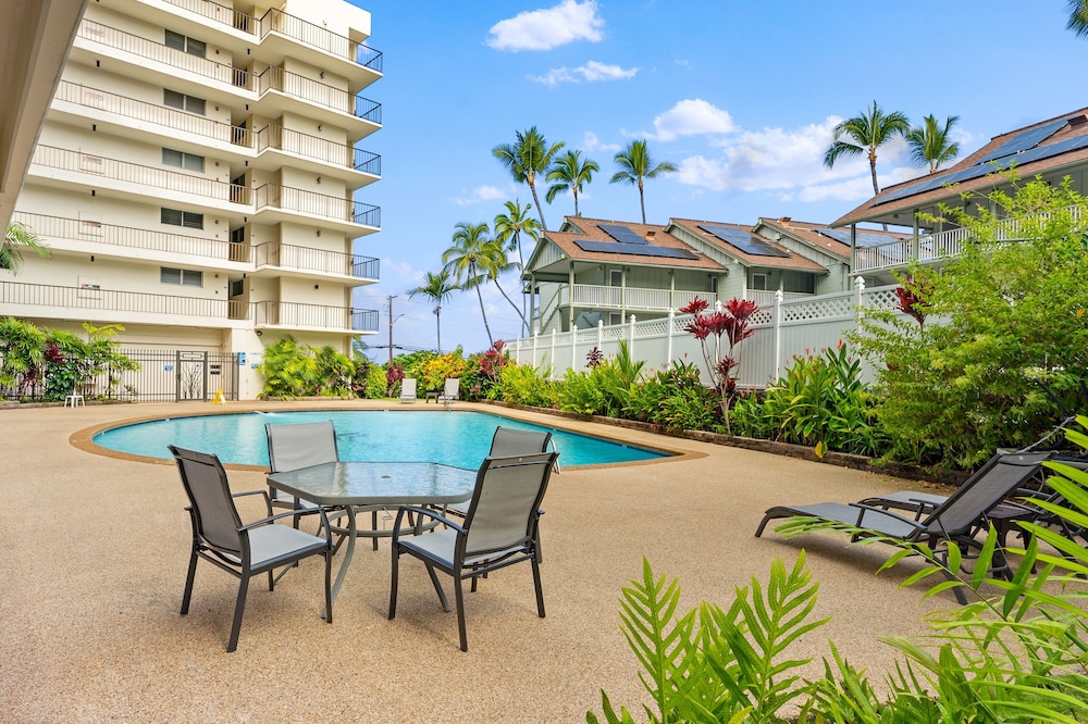 Kona Alii Penthouse 710 2 Bedroom Condo