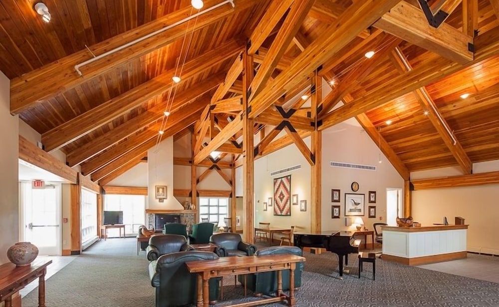 Boston Vacations - Warren Conference Center and Inn - Property Image 1