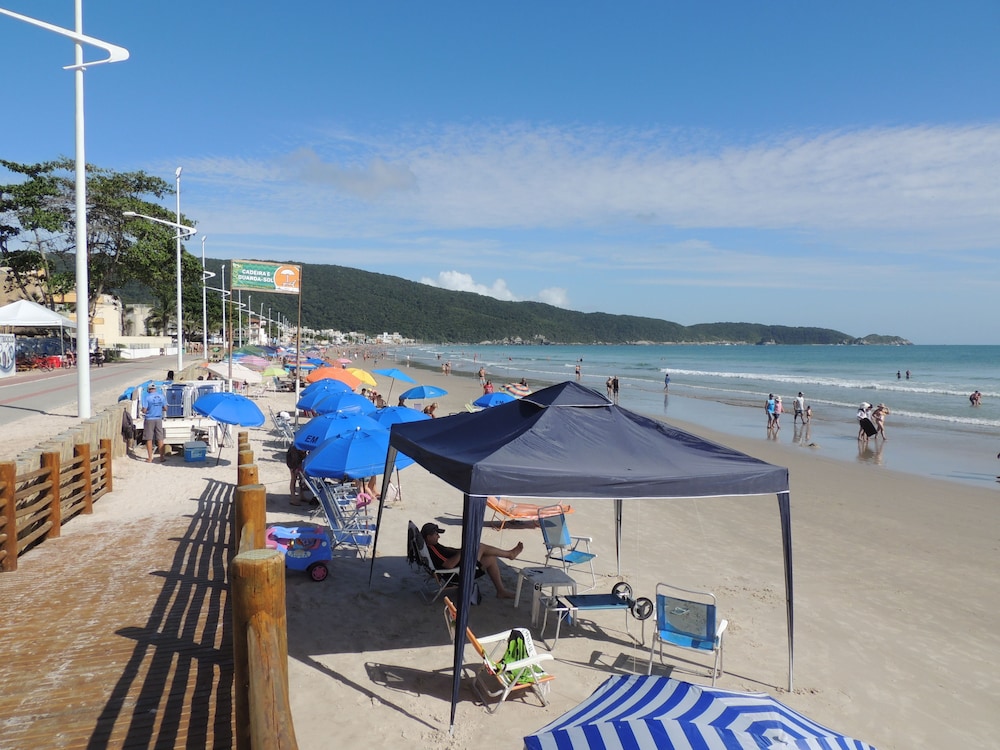 Hotel Edificio Kelly Cristina - Image 1