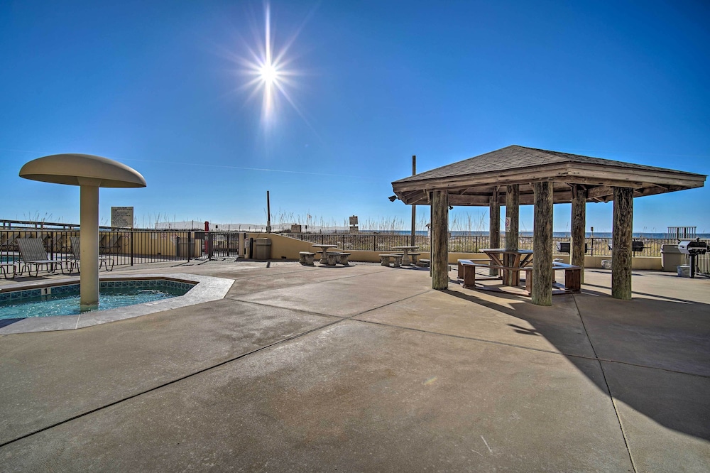 Gulf Coast Luxury Getaway on Orange Beach w/ Views view 4
