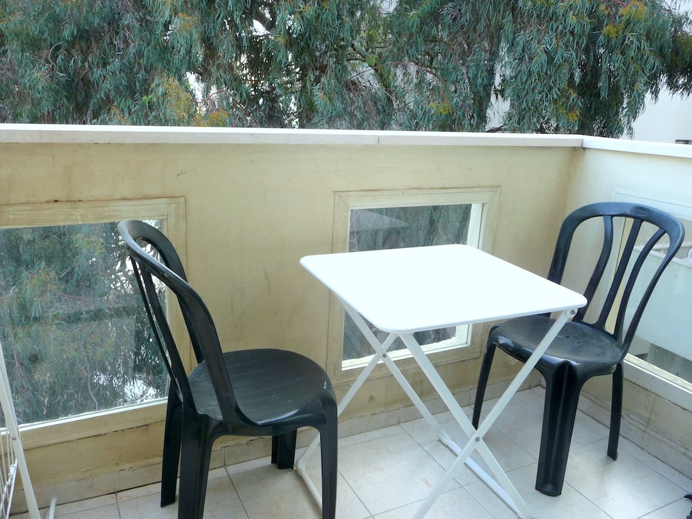 Elena Apartments