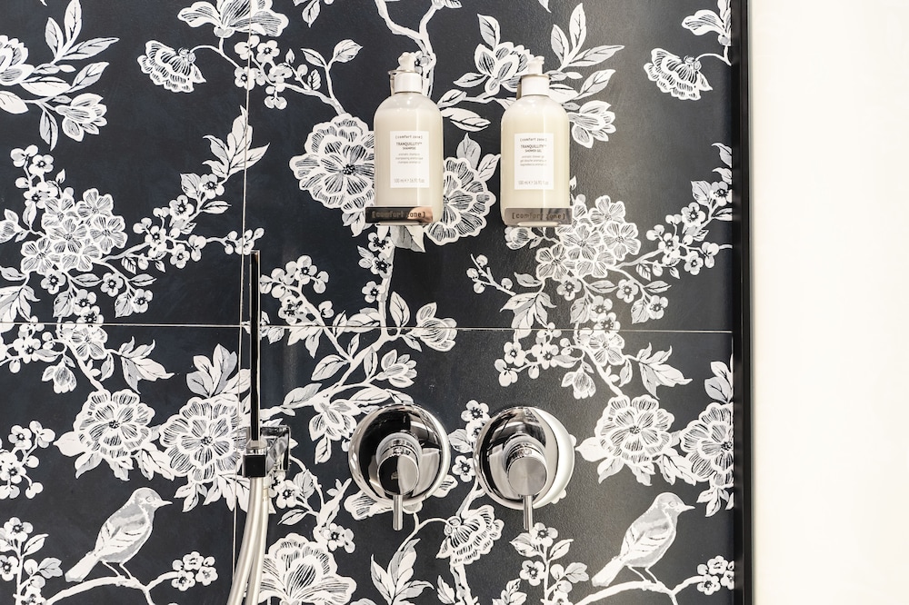 Three Rooms Toledo Luxury