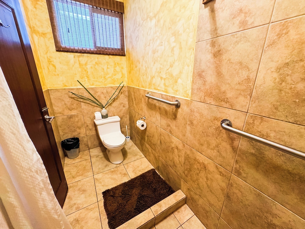 Villas Le Suisse Monterrico