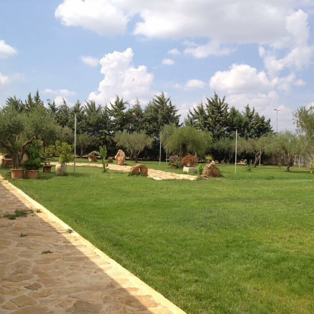 Photo 32