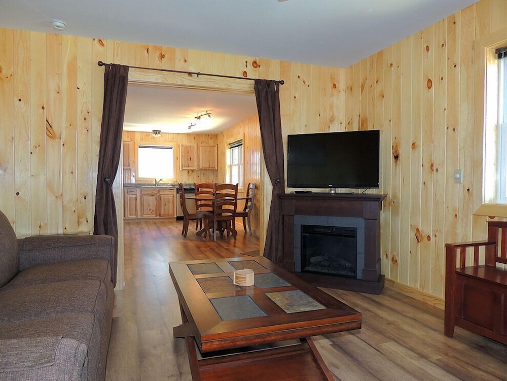 Angel Rock Waterfront Cottages and Vacation Homes