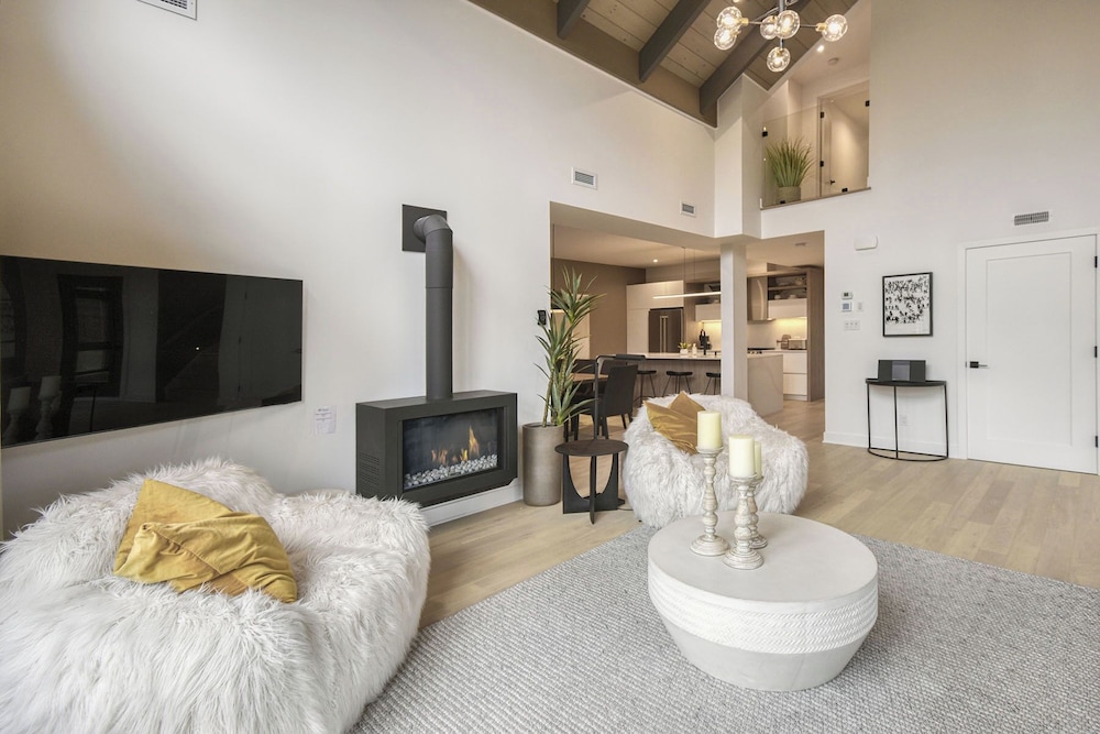 201 Verbier Building 5