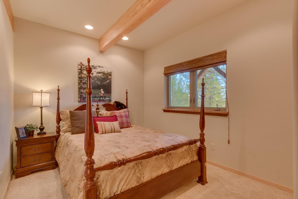 Northstar Conifer Luxury 5 Bedroom Home by RedAwning view 4