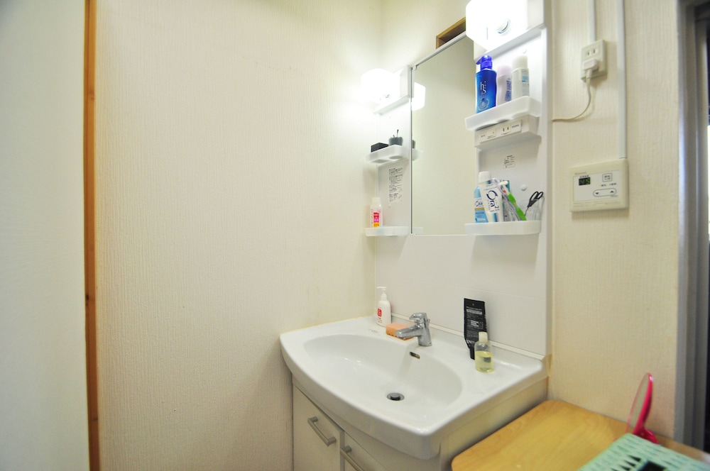 Photo 33