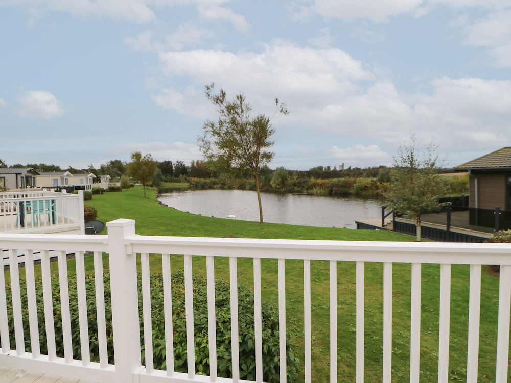 10 Cheviot View