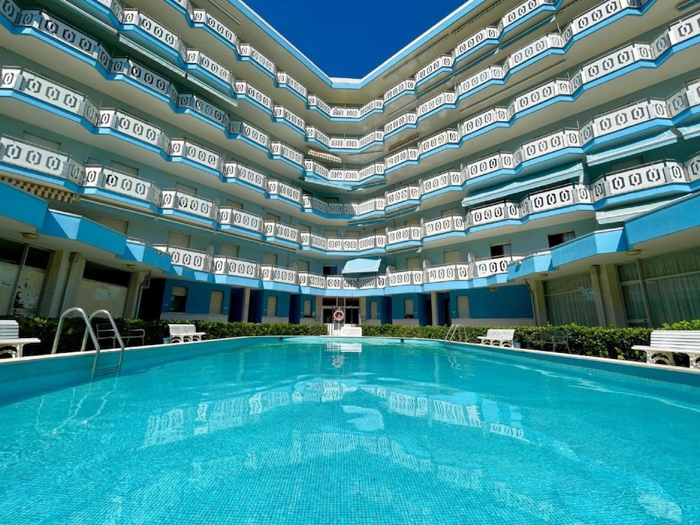 Apartment in Caorle Near Beach & Pool