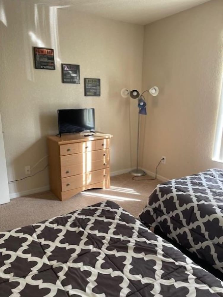 Davenport Vacation Homes by Shine FM