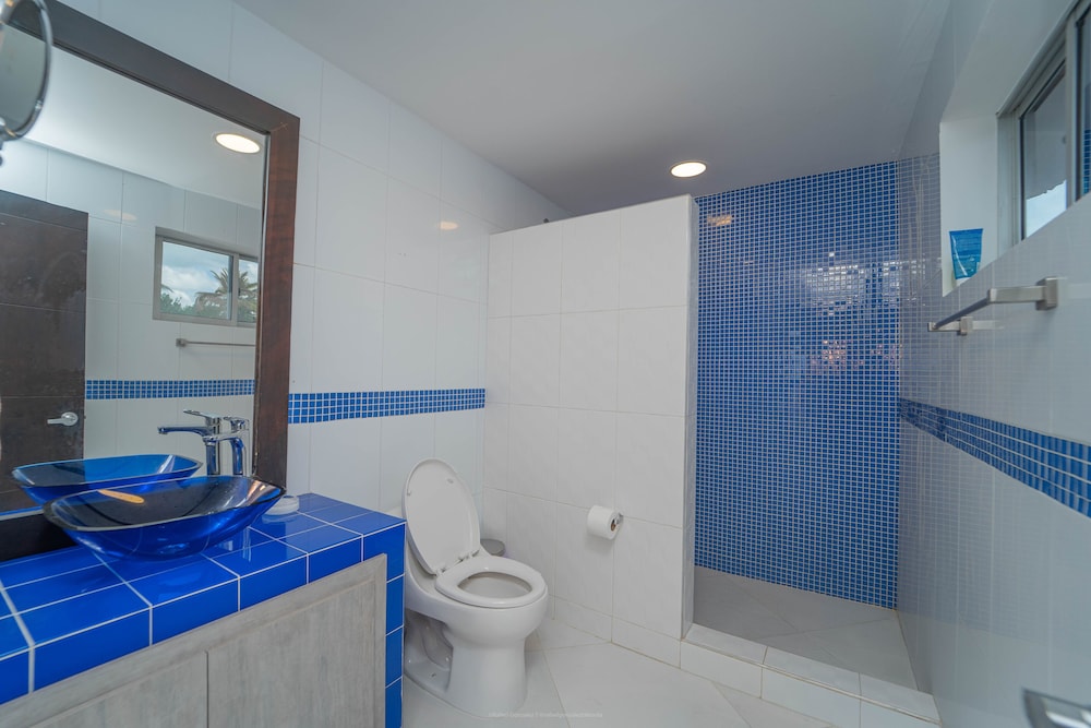 Villa El Francés 4BD WPool & Beach Front
