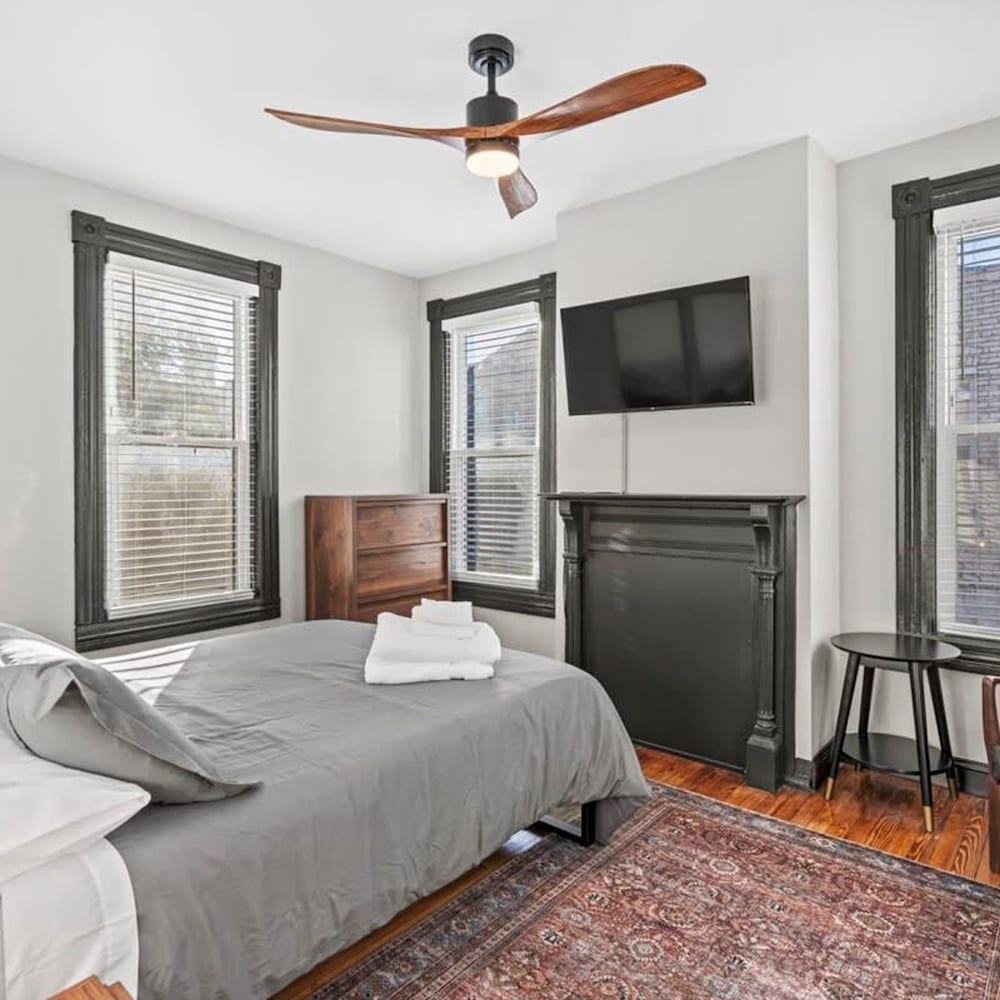 Spacious Exclusive DC Logan Circle Townhouse photo 5
