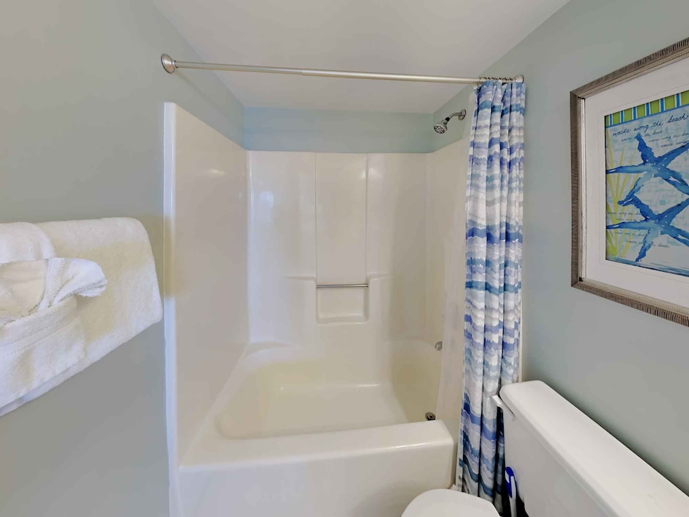 Ocean Breeze West by Southern Vacation Rentals