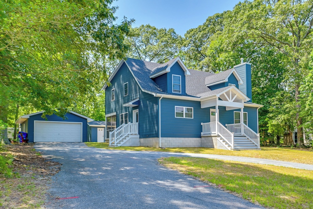 4 Mi to Rehoboth Beach: Cozy Coastal Apt!