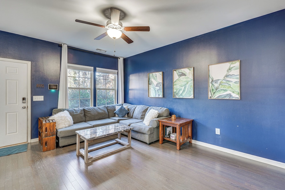 2 Mi to Downtown Durham: Family Home w/ Yard!