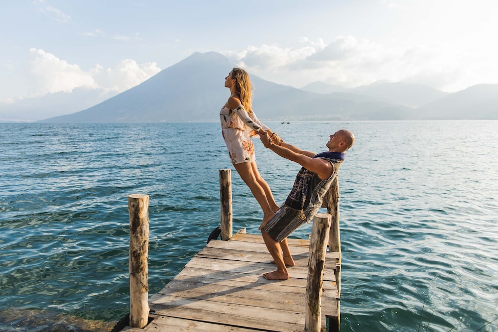 Baraka Atitlan - Lake & Beach