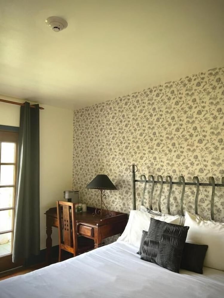 Auberge du Mange Grenouille