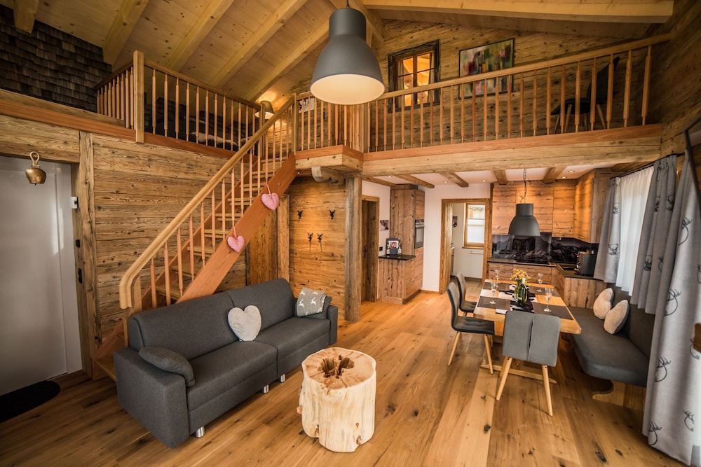 Braitos Seaside Lodges