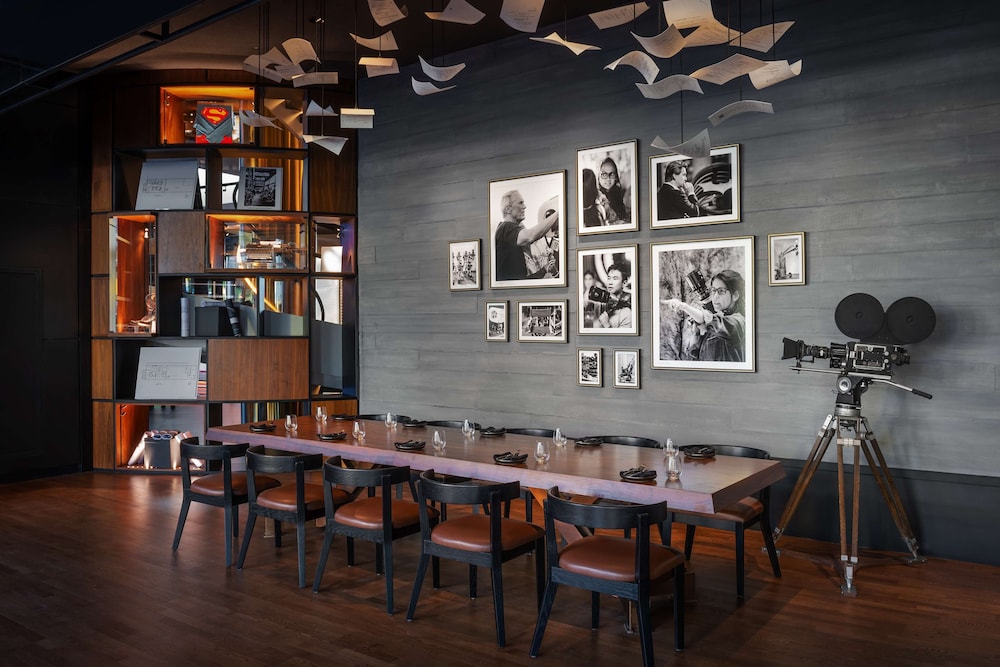 The WB Abu Dhabi, Curio Collection by Hilton