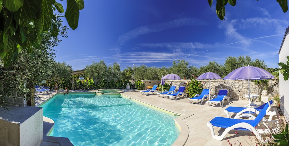 Olive Garden Camp Resort view 5