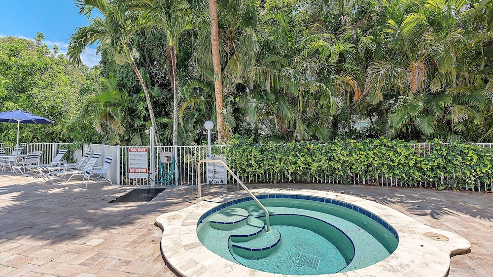 Beach Haven 2 Bedroom Condo
