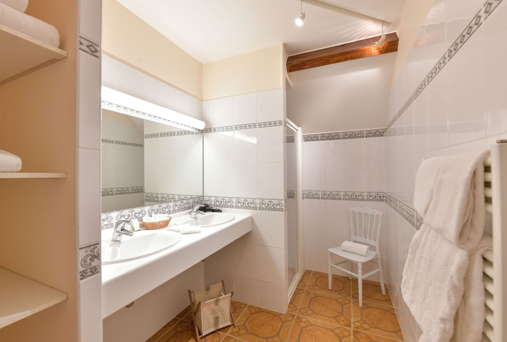 Le clos champagnac at Hotel Golf Chateau de Chailly