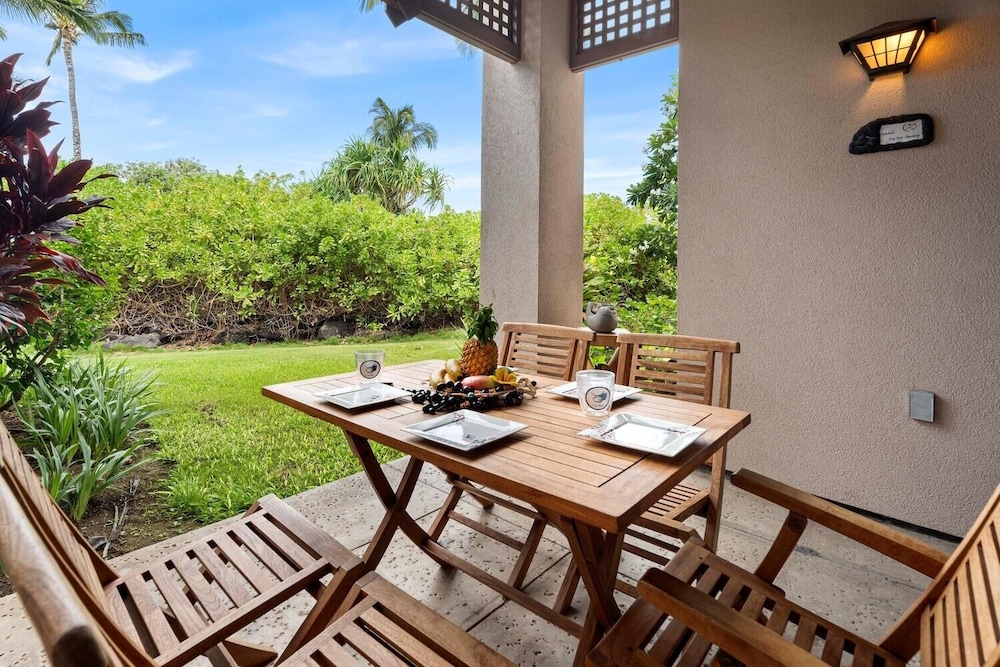 Colony S At Waikoloa Beach Resort #2204 2 Bedroom Condo by RedAwning