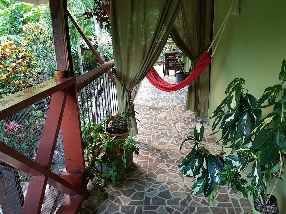 Hibiscus Valley Inn