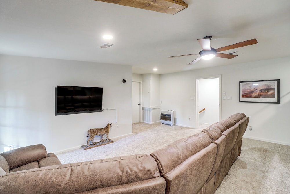 2 Mi to Buffalo River: Peaceful Family Retreat