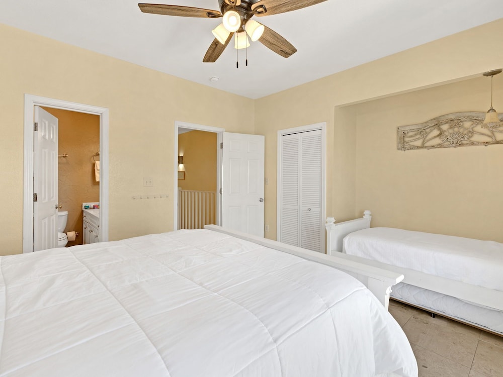 Seagrove Dunes #1 by Southern Vacation Rentals view 4