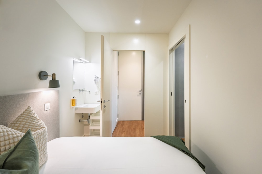 Bom Sucesso Executive Flat 5 1 by Feel Porto