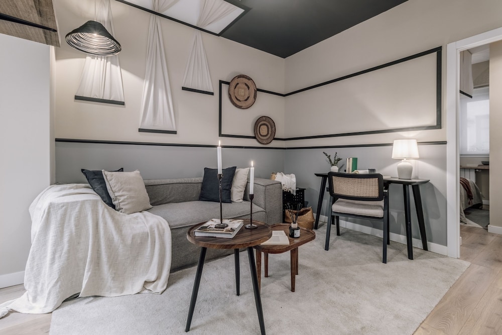 Kindo - 2 Bedrooms in Goya