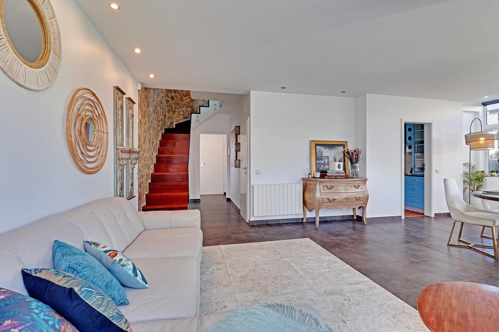 Jungle Beach House in Quarteira