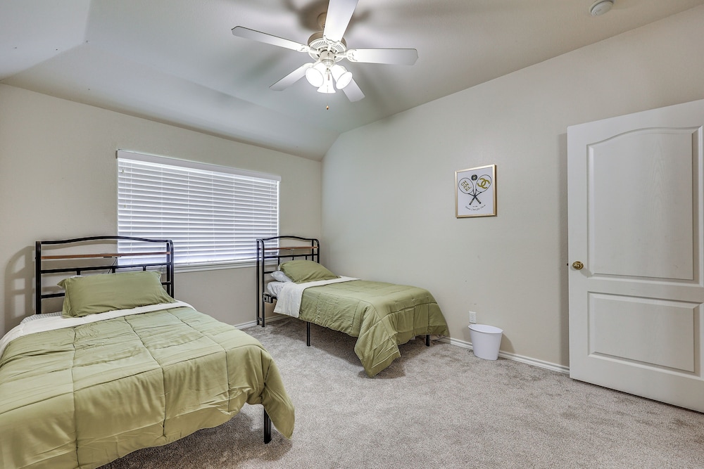 Private Theater & Pool: Spacious Mission Home